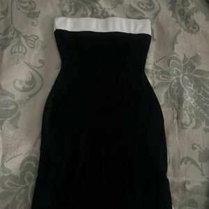 Contrast Trim Bodycon Dress